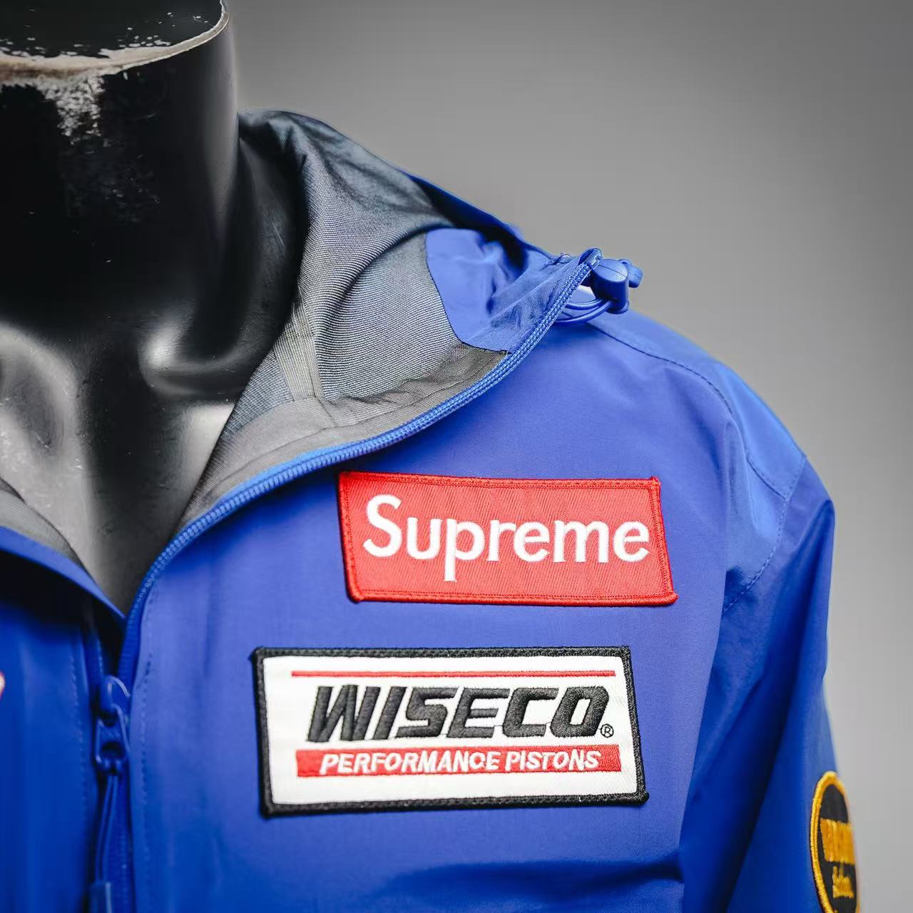 Veste extérieure en cuir Gore-Tex Suprême Vanson Royal